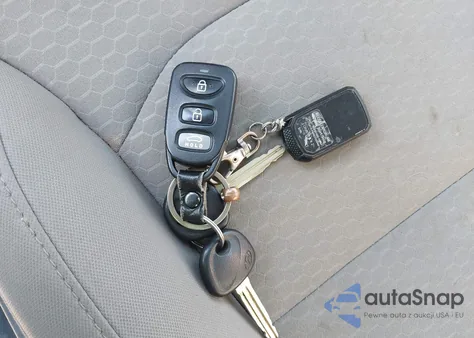 2019 Hyundai Elantra Se из США, поврежденный, VIN 5NPD74LF7KH420140